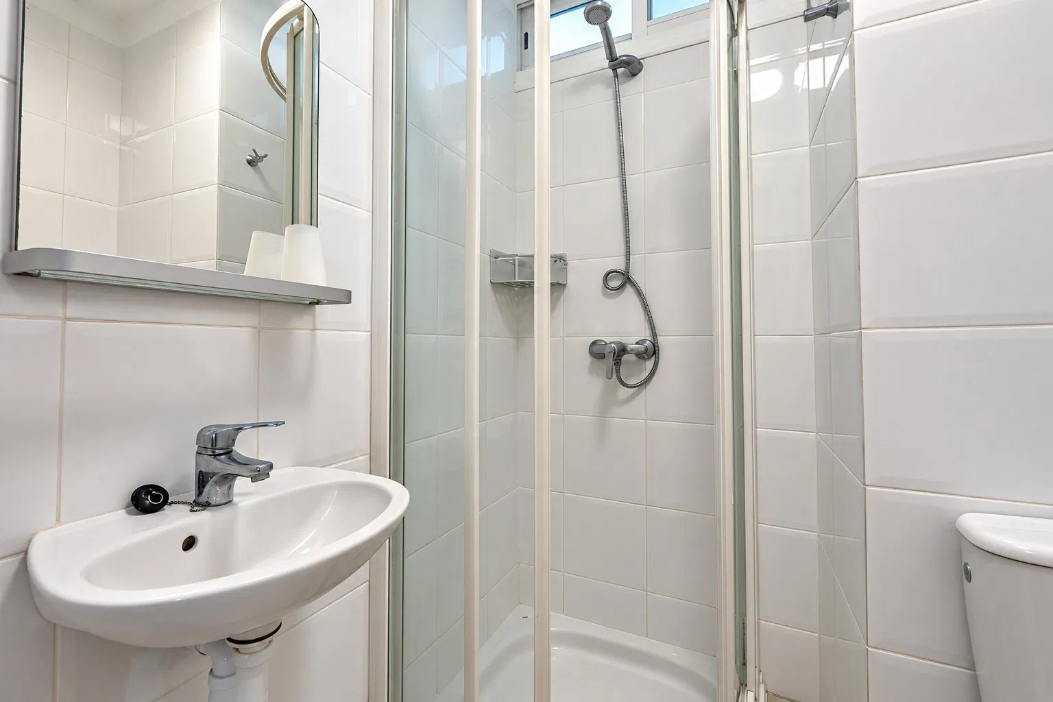 First Sealine Apartment with breathtaking Seaview, sea and beach acces overlooking Port Adriano - Gallery image 12