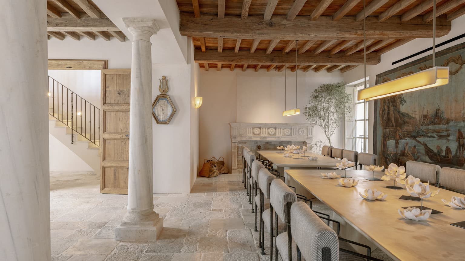 Historic 15th-Century Palace Beside Palma Cathedral with Sea Views - Gallery image 3