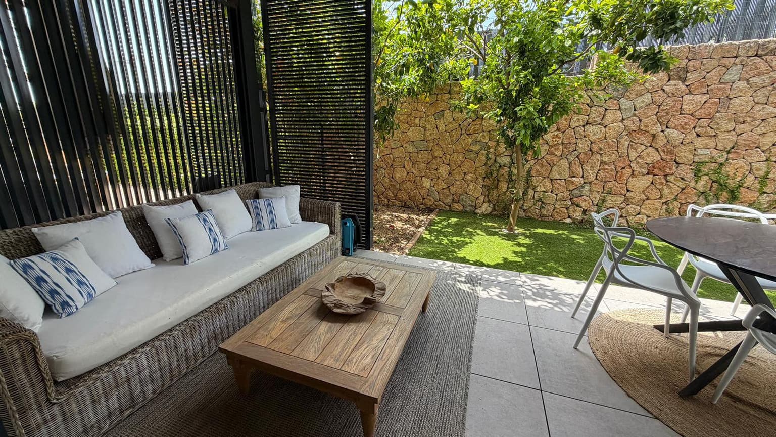 Newly Built 4-Bedroom Villa with Private Garden in Son Quint - Gallery image 35