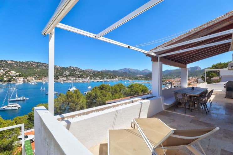 Three-bedroom apartment in Port d'Andratx featuring expansive port views - Gallery image 13