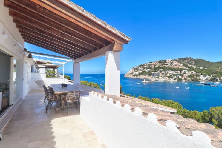 Three-bedroom apartment in Port d'Andratx featuring expansive port views - Gallery image 18