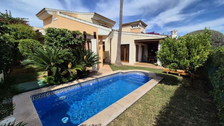 Luxurious 3-Bed Home in Nova Santa Ponsa with Golf Views and Pool - Gallery image 1