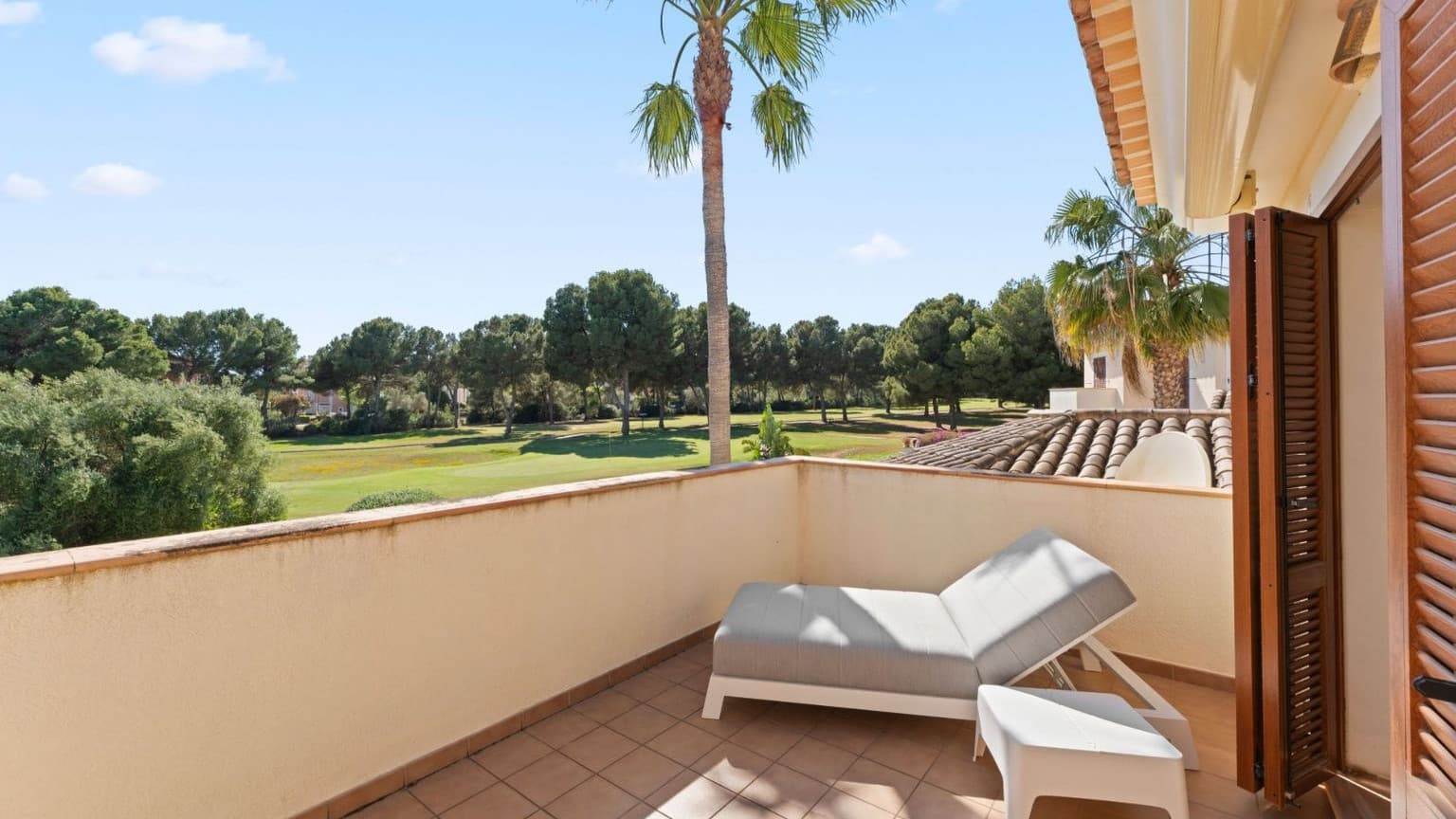 Luxurious 3-Bed Home in Nova Santa Ponsa with Golf Views and Pool - Gallery image 12
