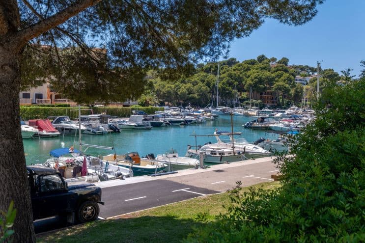 Rare Frontline Six Bedroom Marina Villa In Santa Ponsa - Gallery image 2