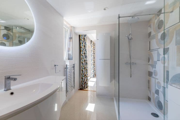 Rare Frontline Six Bedroom Marina Villa In Santa Ponsa - Gallery image 11