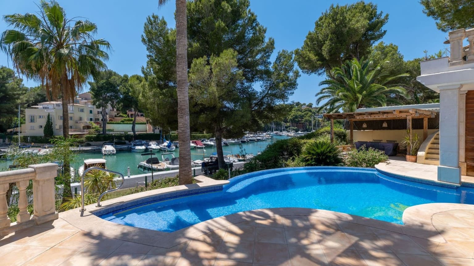 Rare Frontline Six Bedroom Marina Villa In Santa Ponsa - Gallery image 1