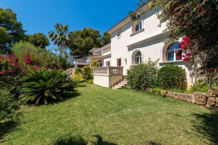 Rare Frontline Six Bedroom Marina Villa In Santa Ponsa - Gallery image 8