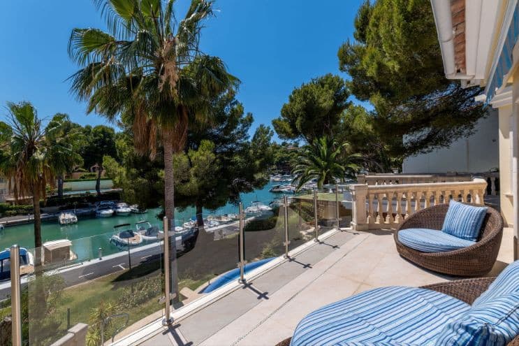 Rare Frontline Six Bedroom Marina Villa In Santa Ponsa - Gallery image 9