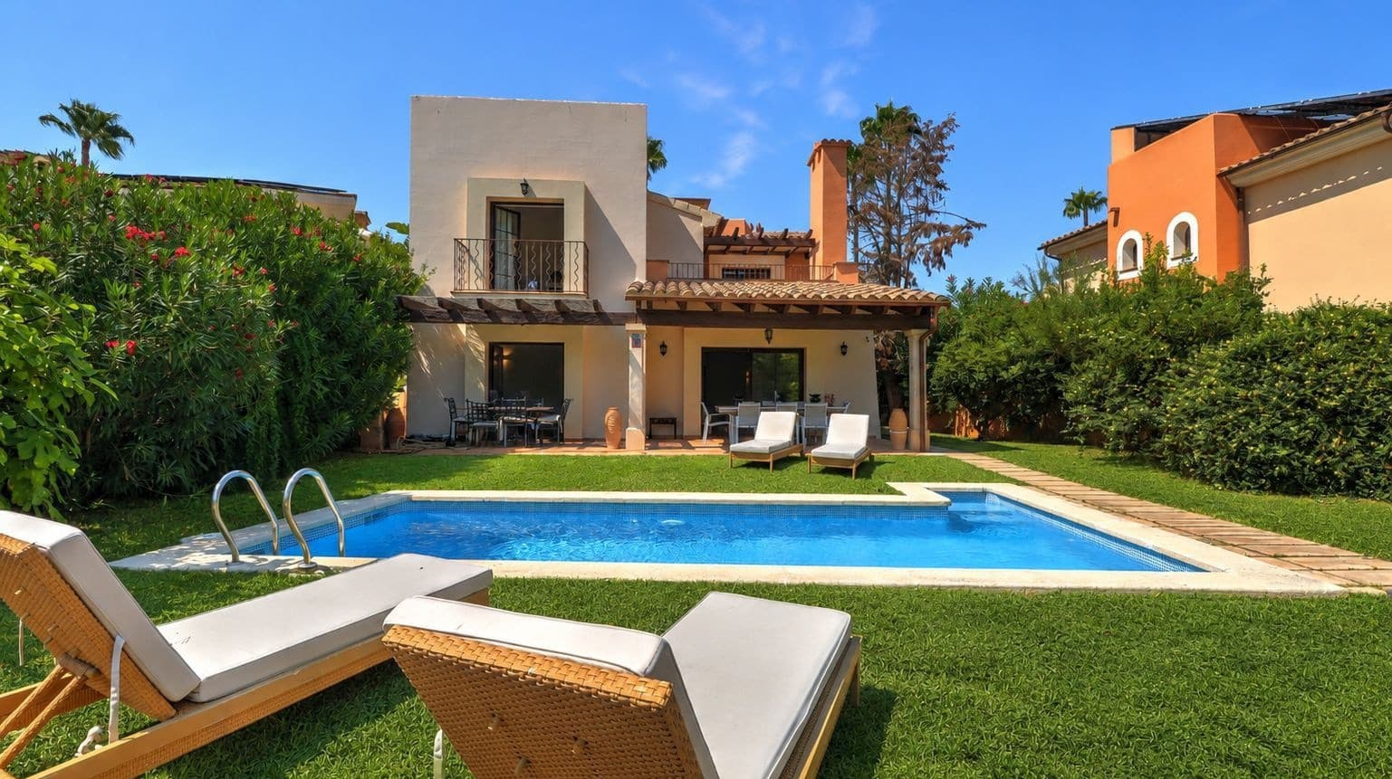 Frontline Golf Villa Santa Ponsa - Gallery image 1