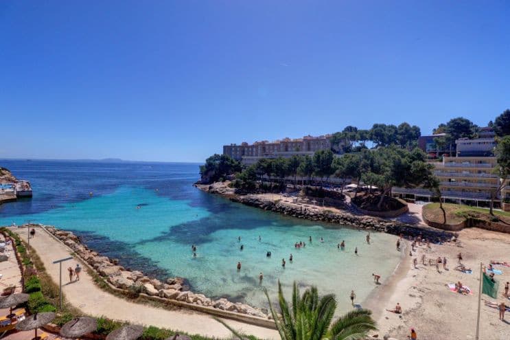 Frontline Apartment for sale Cala Vinyes - Gallery image 9