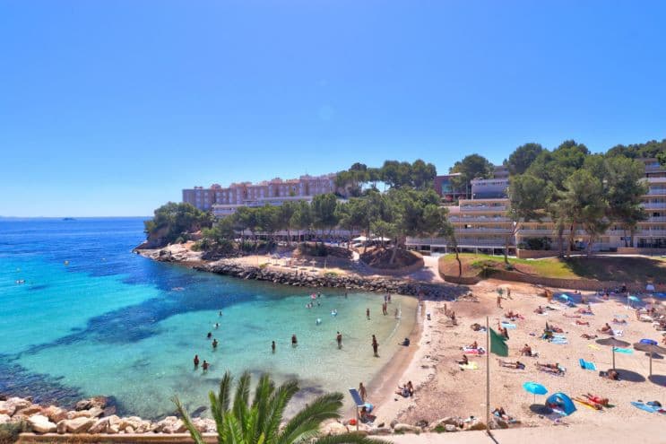 Frontline Apartment for sale Cala Vinyes - Gallery image 12