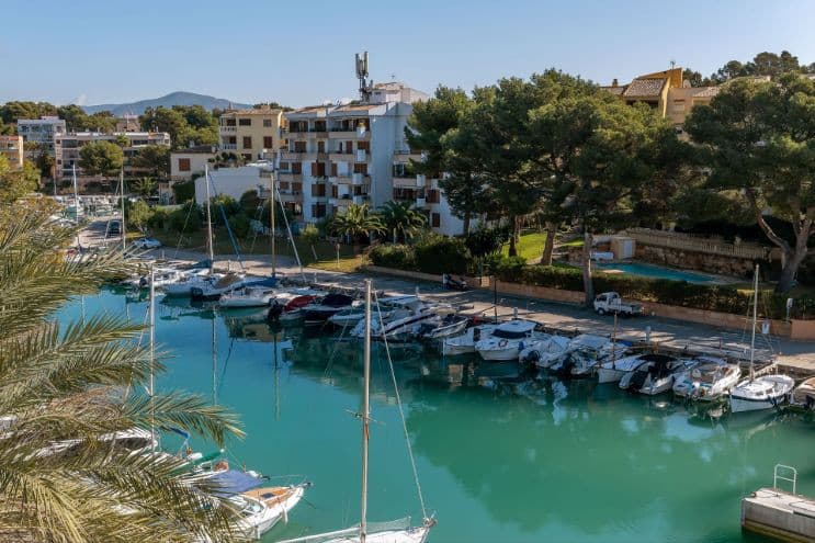 reformed Penthouse with Harbour view for sale - Gallery image 10